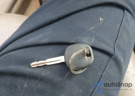 2006 Toyota Camry Le z USA, uszkodzony, nr VIN 4T1BE32KX6U684076